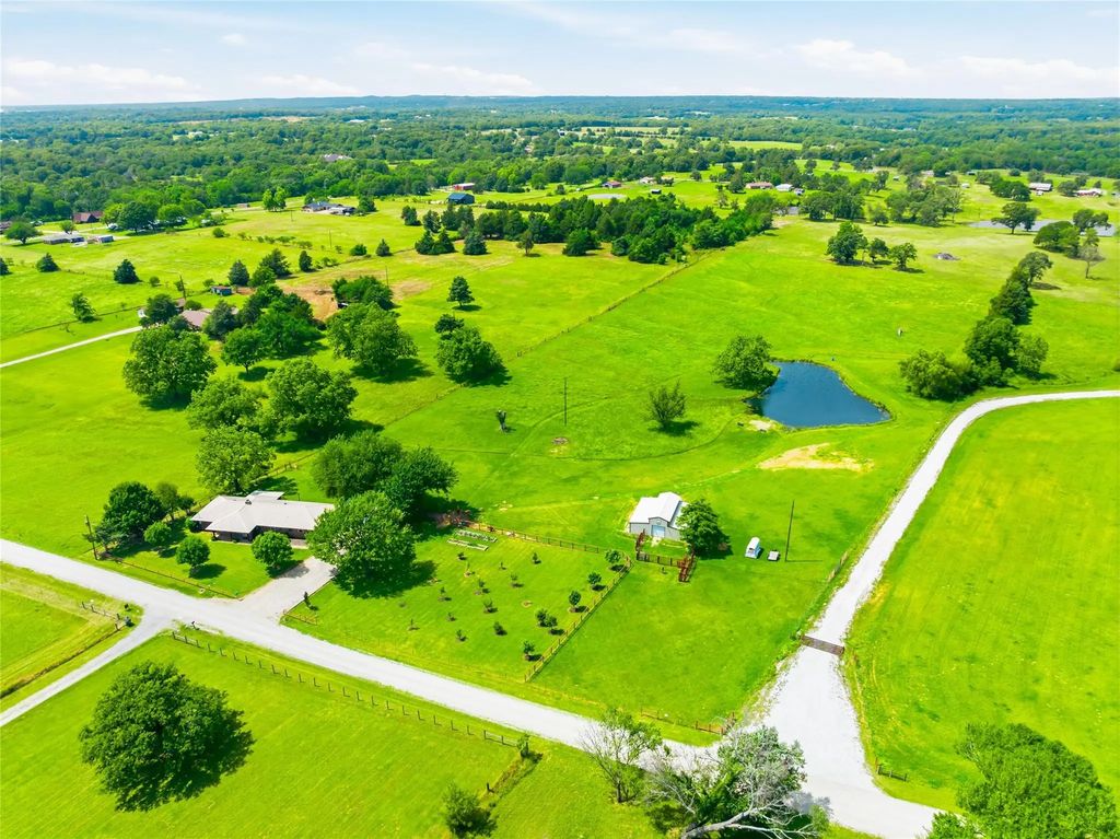 235 Magnus Road, Denison