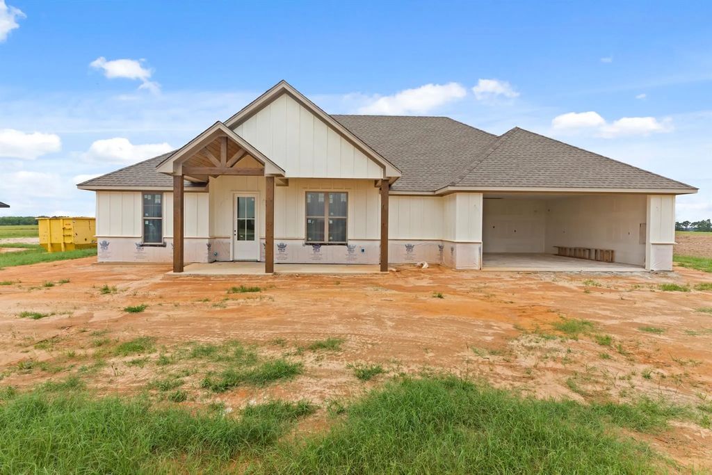 16321 County Road 441, Lindale