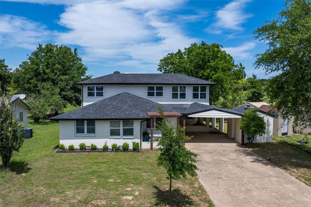 16030 Saint Paul Drive, Caney City