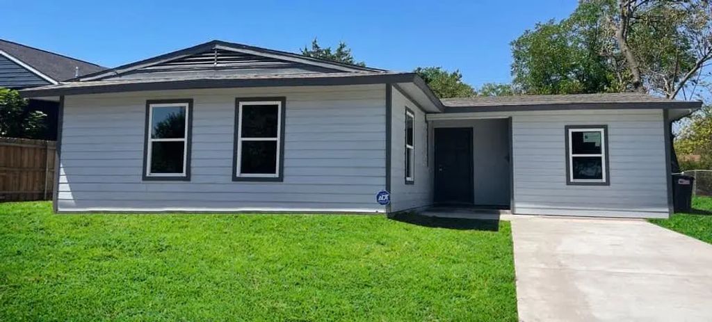 133 Darien Drive, Mesquite