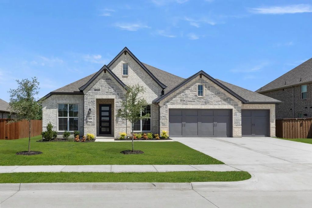 415 Heritage Hill Drive, Forney