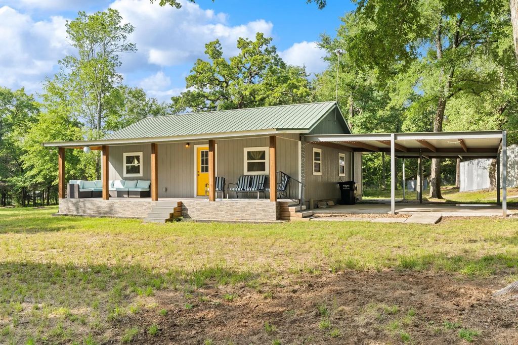 17790 County Road 345, Terrell
