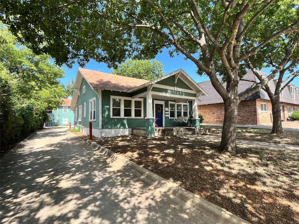 219 Bryan Street 100, Denton