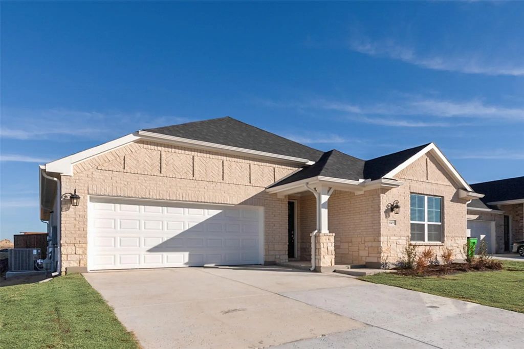 849 Blue Fescue Road, Fort Worth