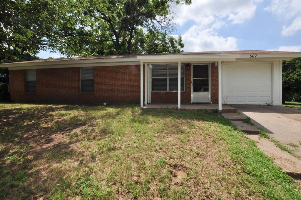 507 N Merrimac Street, Weatherford