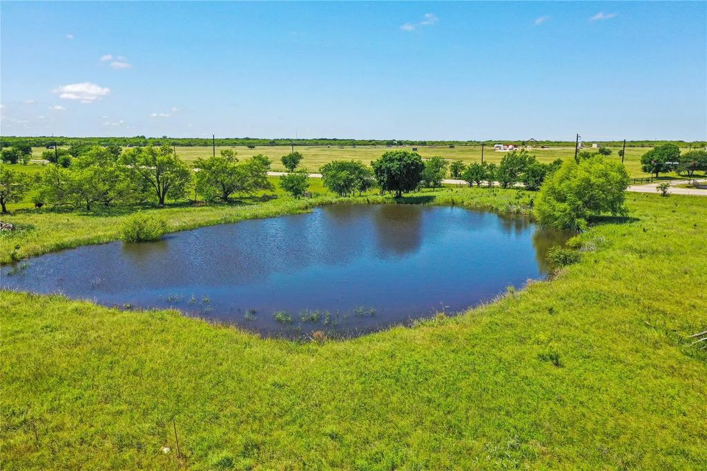 20.92 Acres Hwy 281, Jacksboro