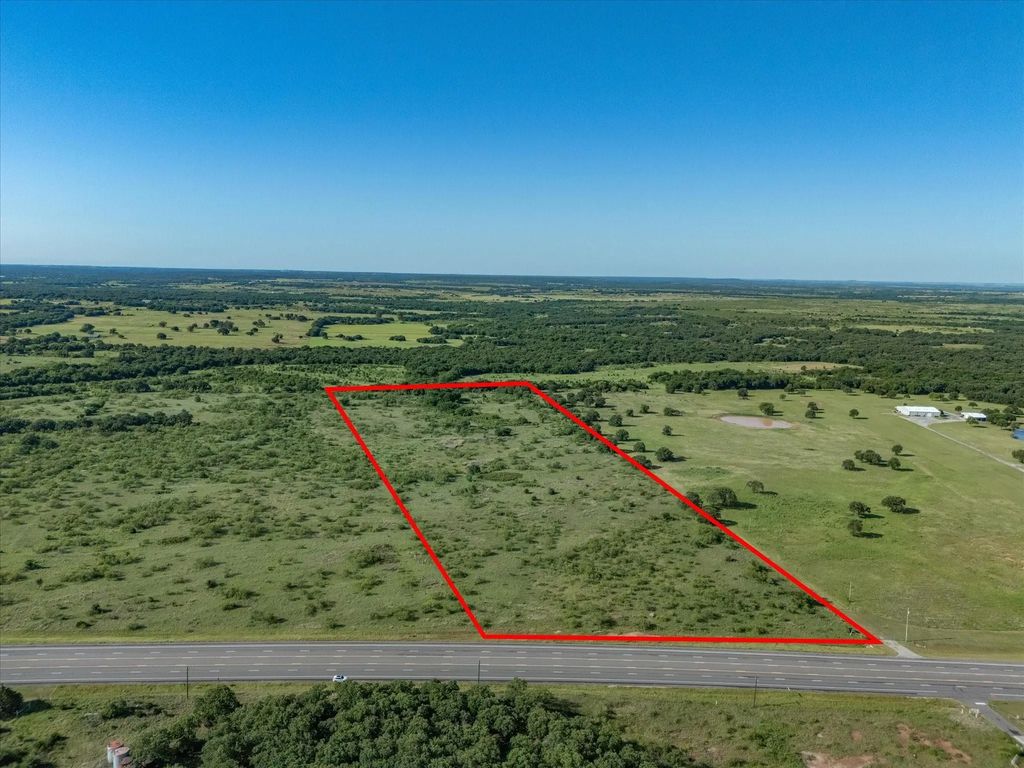 W Hwy 82, Nocona