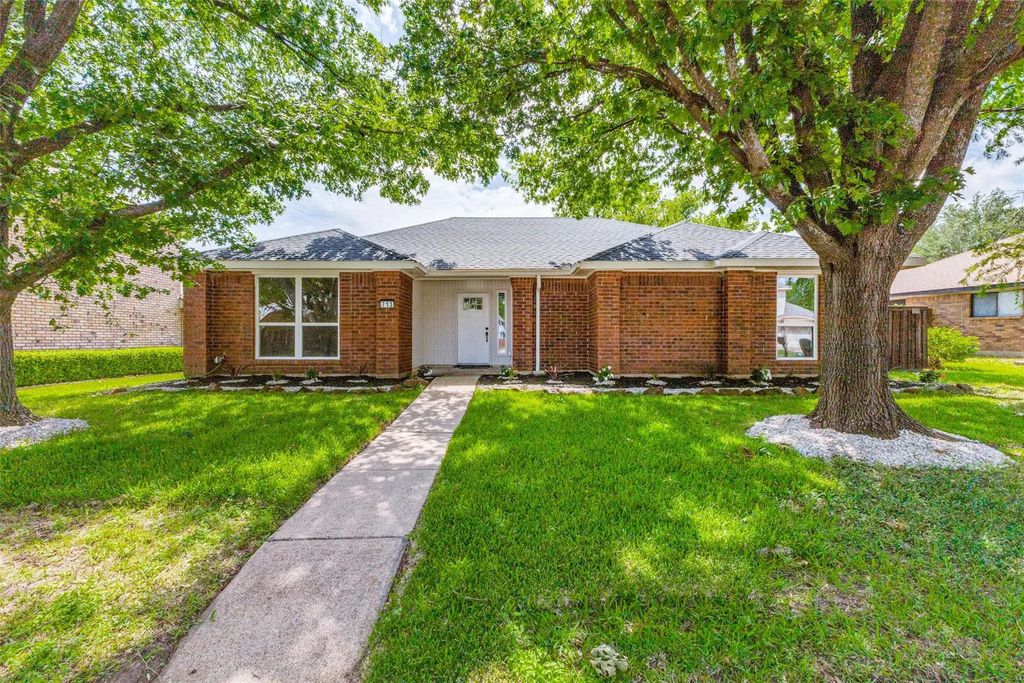 713 Bridgewater Lane, Mesquite