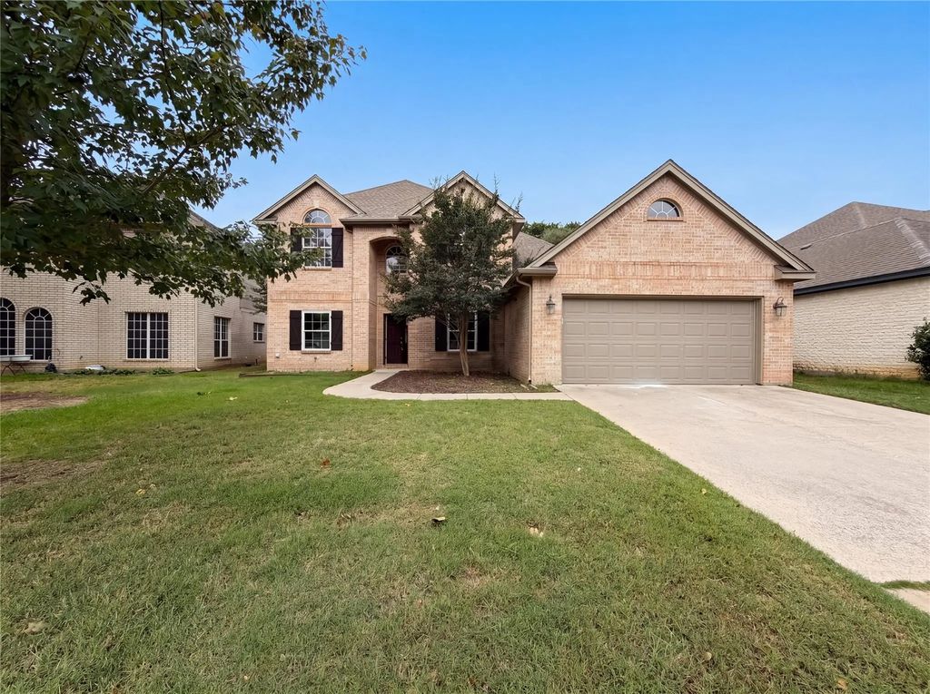 6218 Kingswood Drive, Arlington