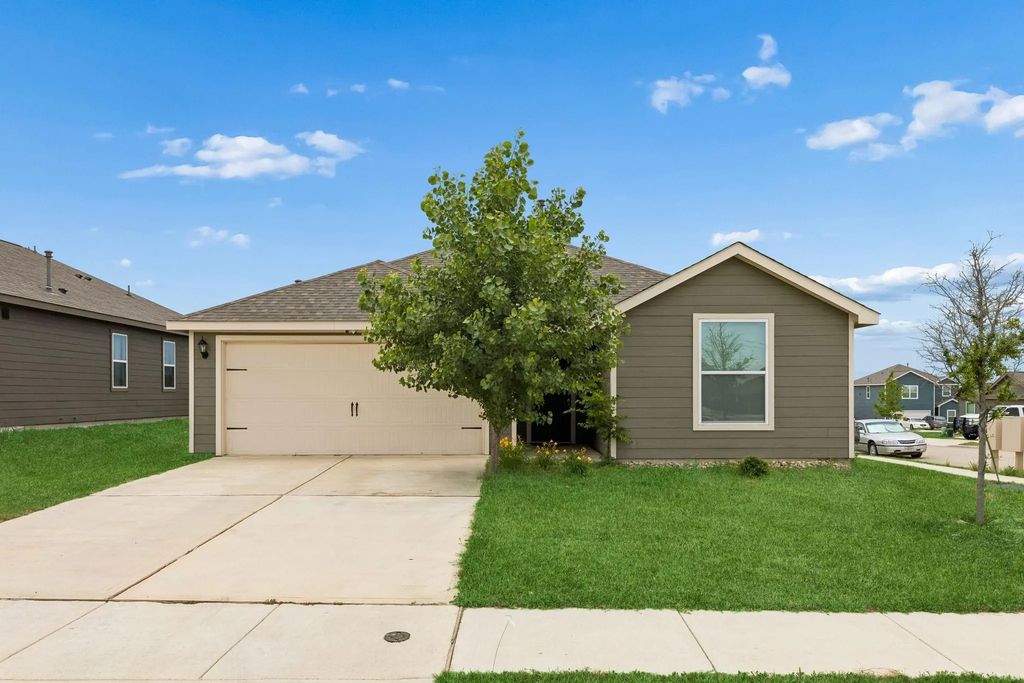 13713 Beaverhead Street, Ponder