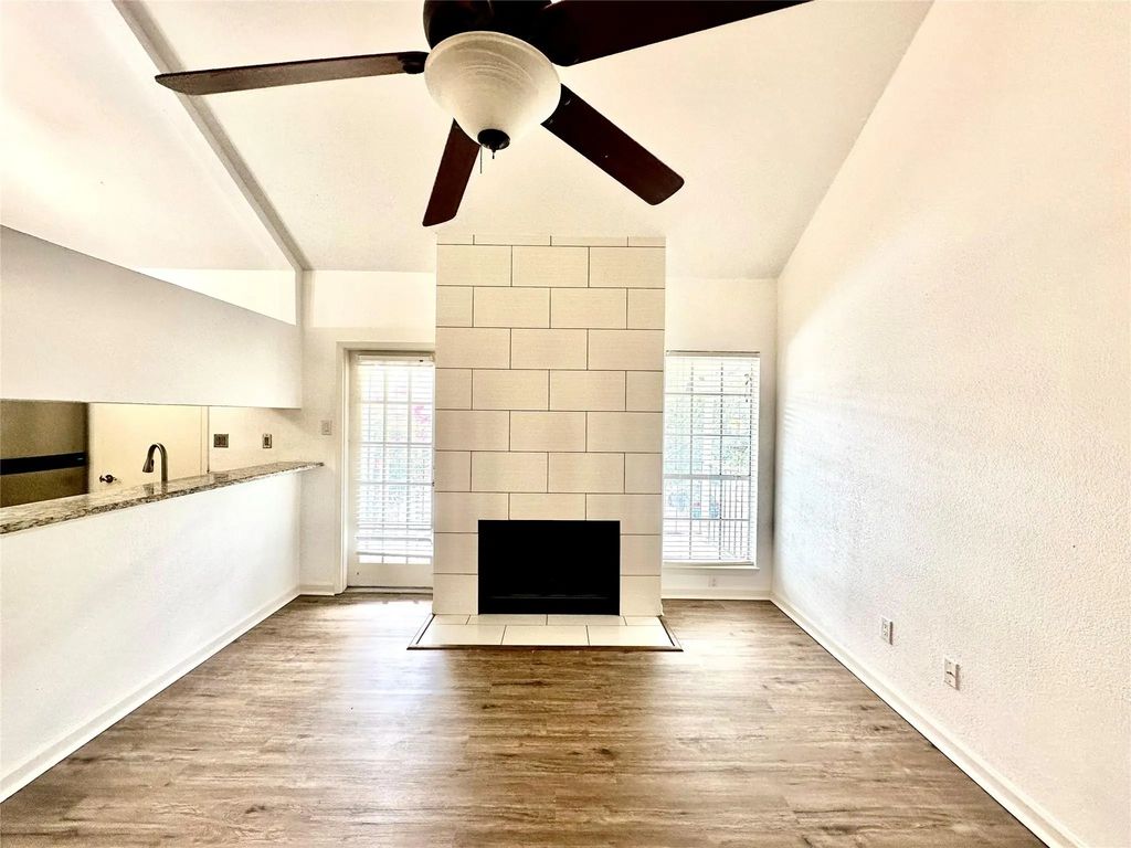 5981 Arapaho Road 1002, Dallas