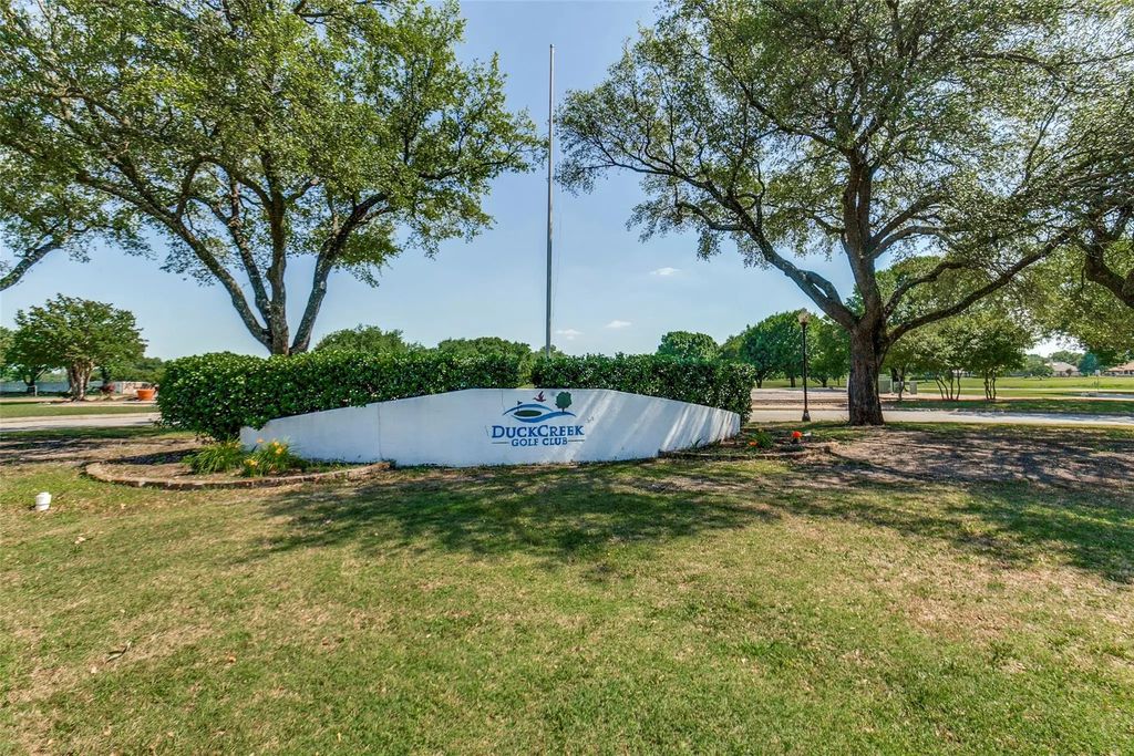 2713 Laurel Oaks Drive, Garland