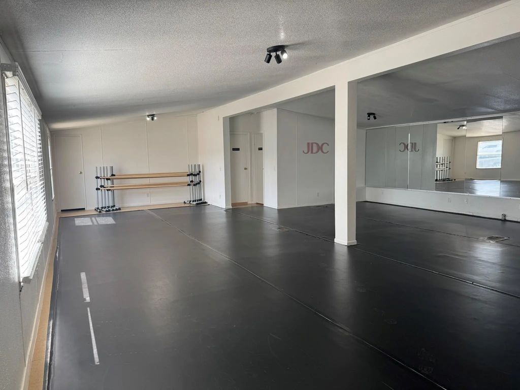 3001 E Hwy 199 105, Springtown