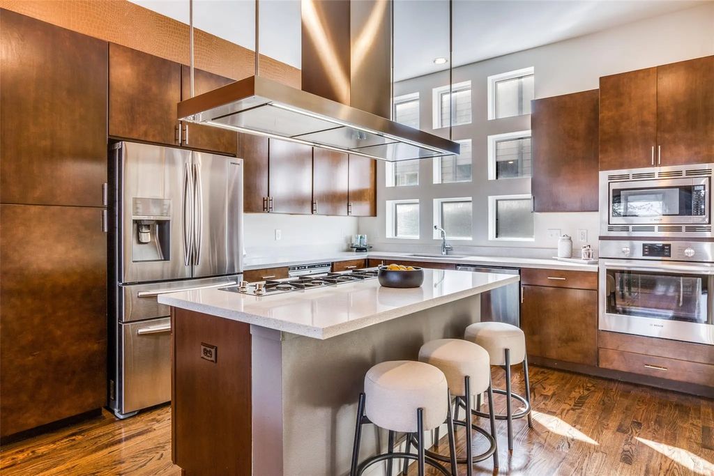 4610 Steel Street, Dallas