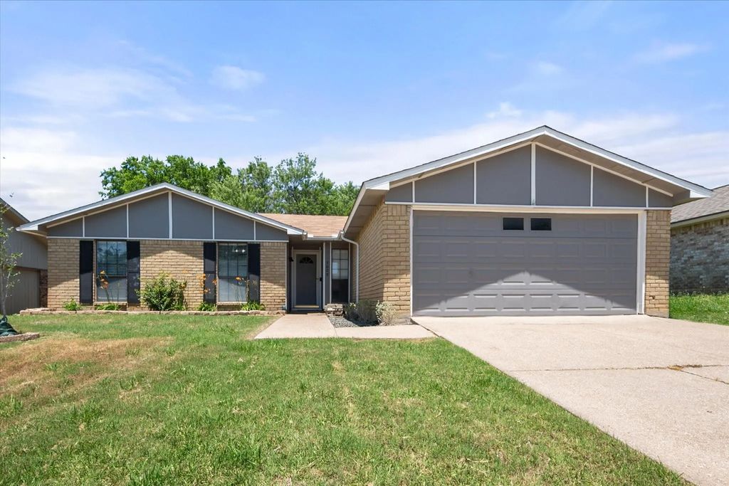 7009 Forestview Drive, Arlington