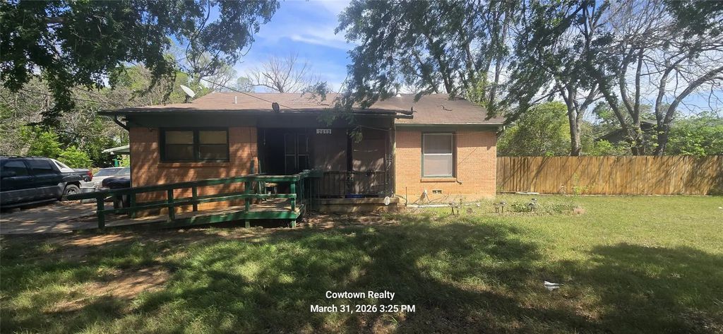 2613 Mc Gee Street, Fort Worth