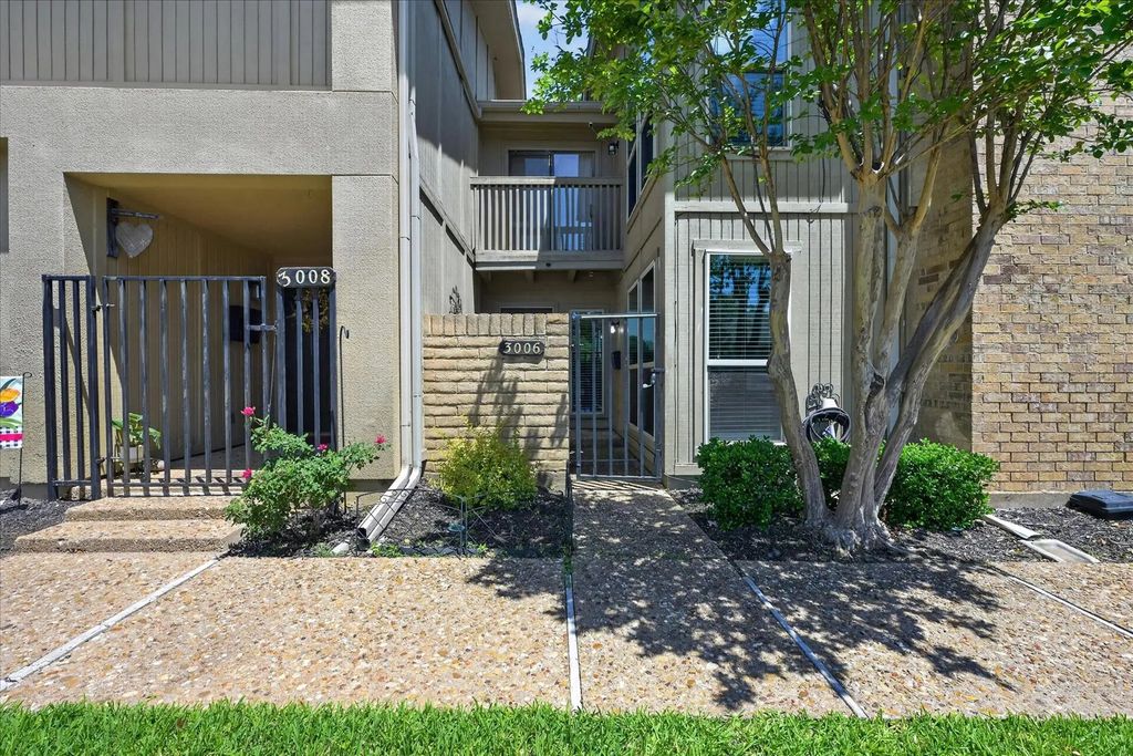 3006 Wayside Drive, Bedford