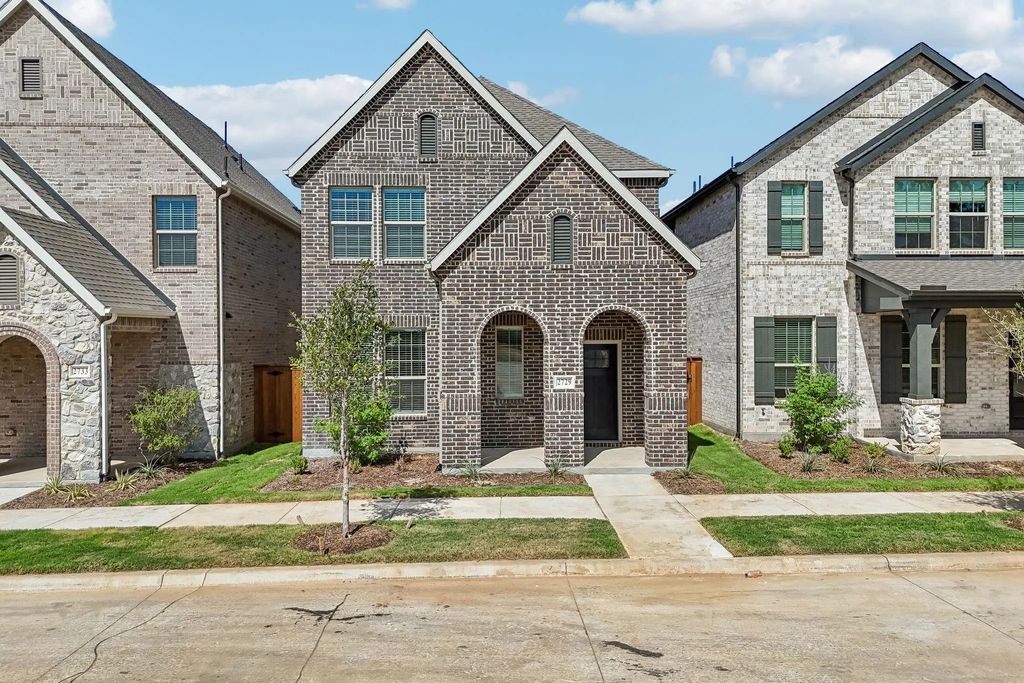 2729 Kobuk Drive, Corinth