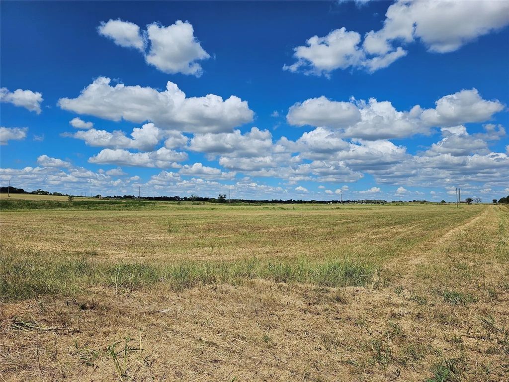 6420 Woodard Avenue, Cleburne