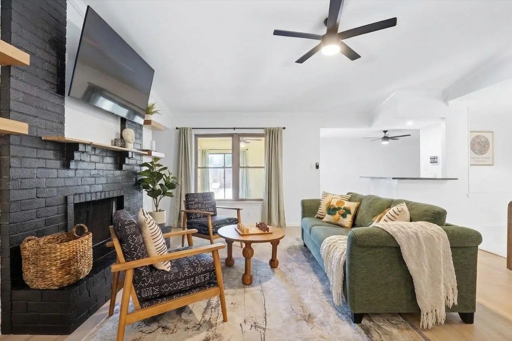 6857 Younger Drive, The Colony