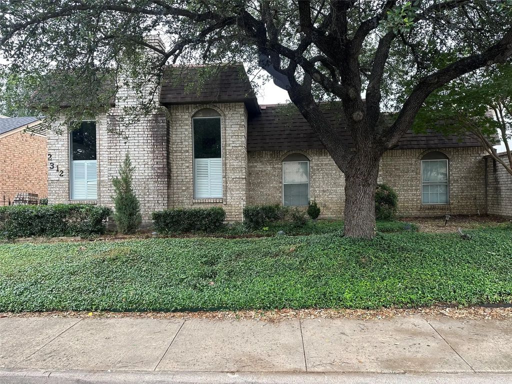 2312 Westbrook Drive, Carrollton