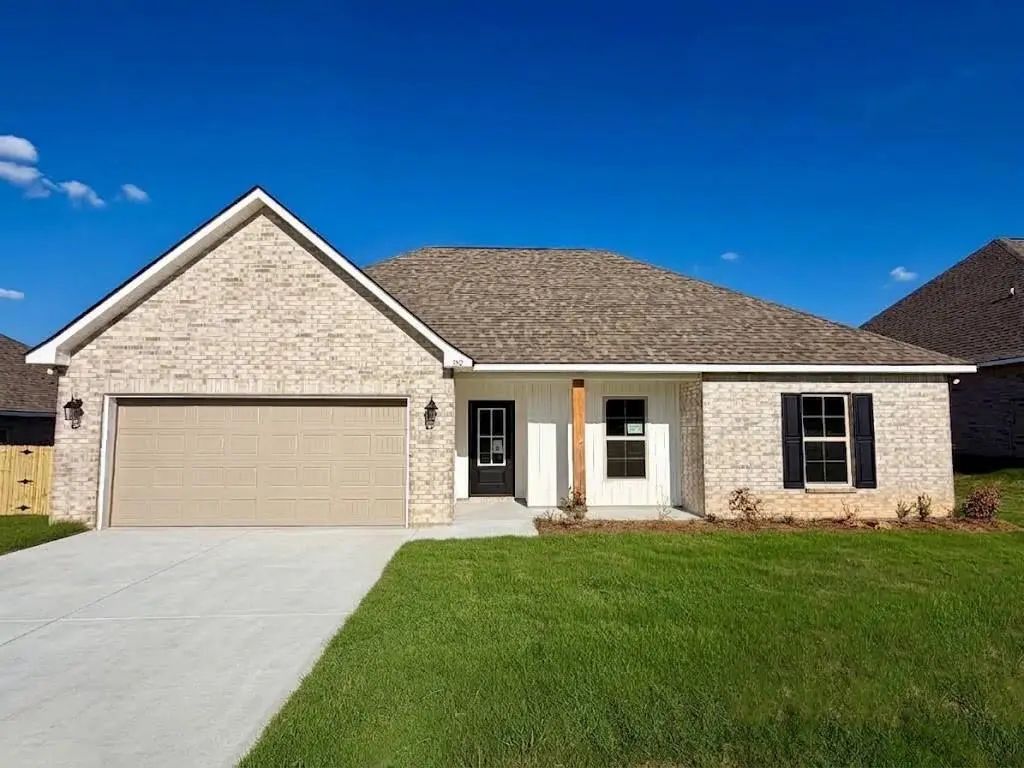 352 Hummingbird Lane, Princeton