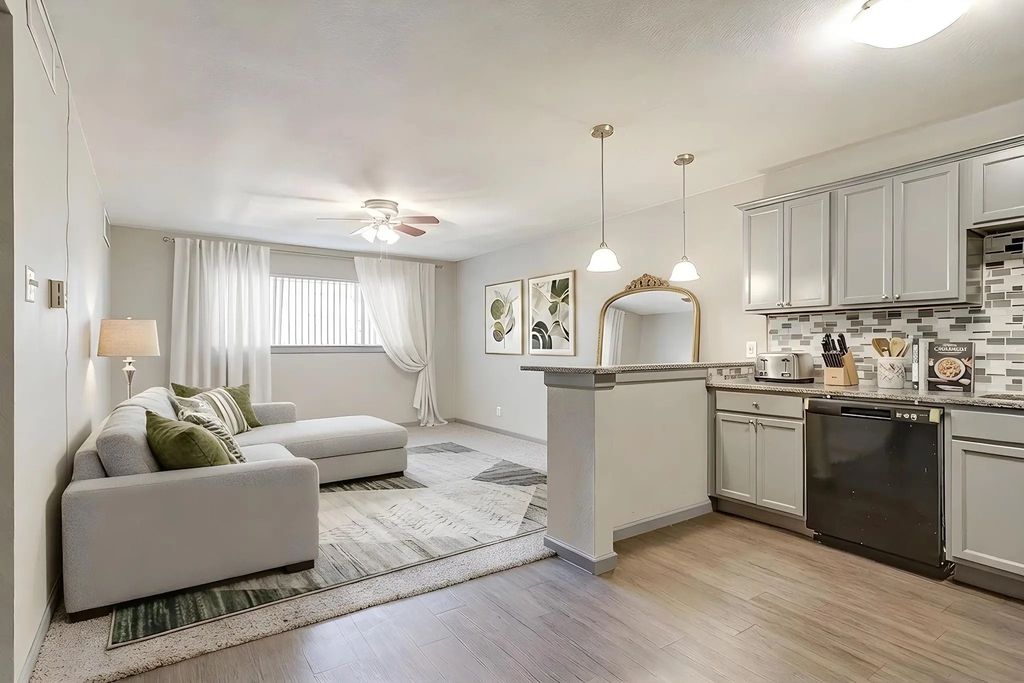 3870 Tulsa Way 12, Fort Worth