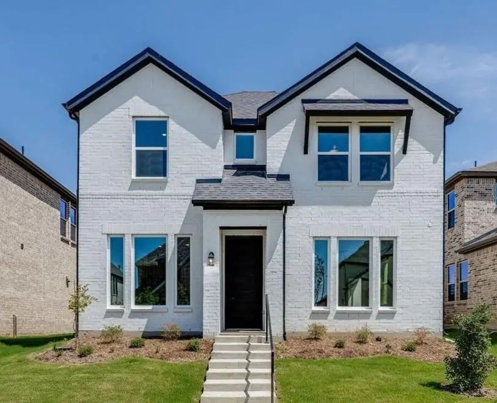 1140 Bear Grass Mews, Celina