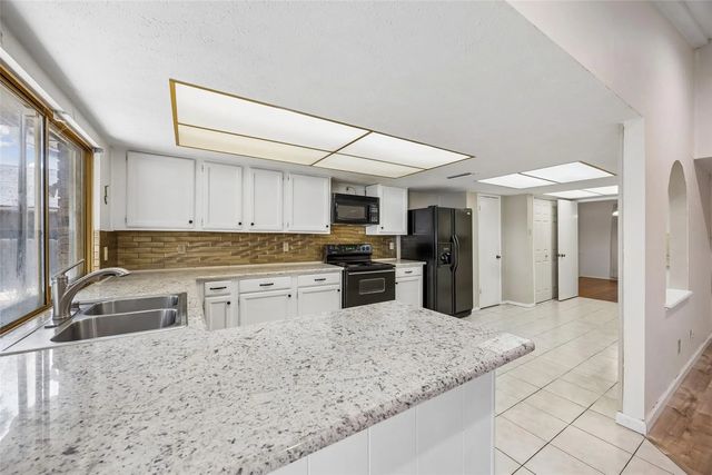 1109 Overdowns Drive, Plano