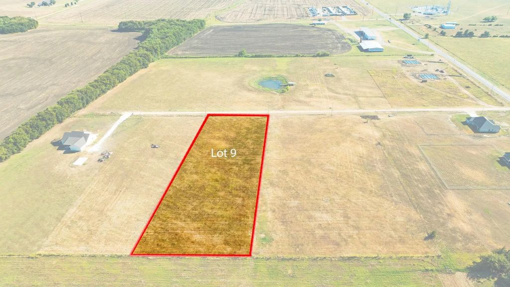143 Private Rd 14025, Blossom
