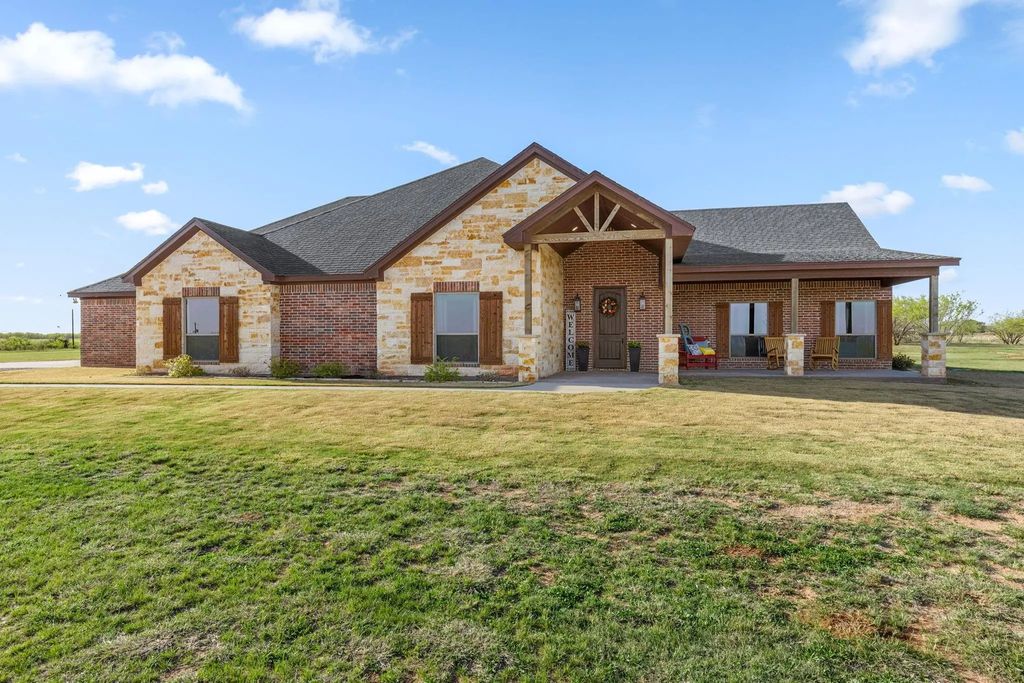 515 Sales Road, Windthorst