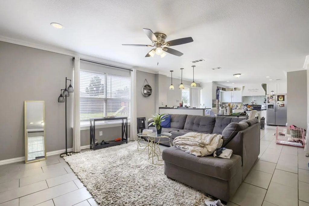 2006 Stagecoach Trail, Heartland