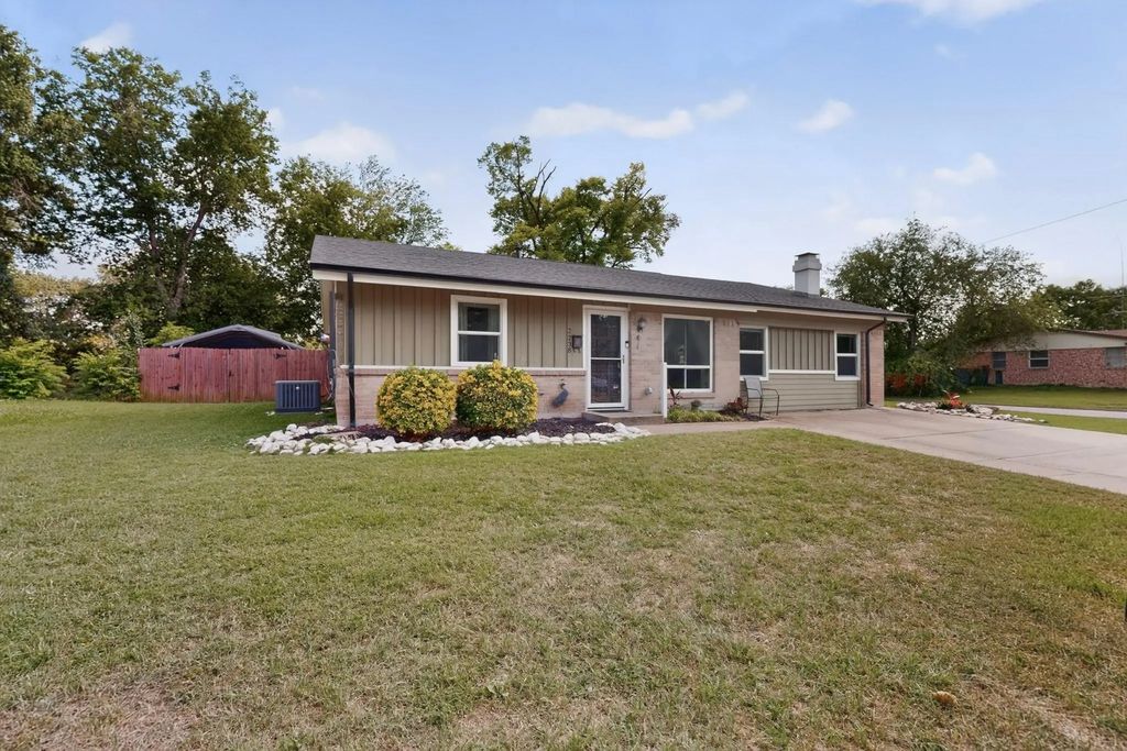 2238 Sussex Drive, Garland