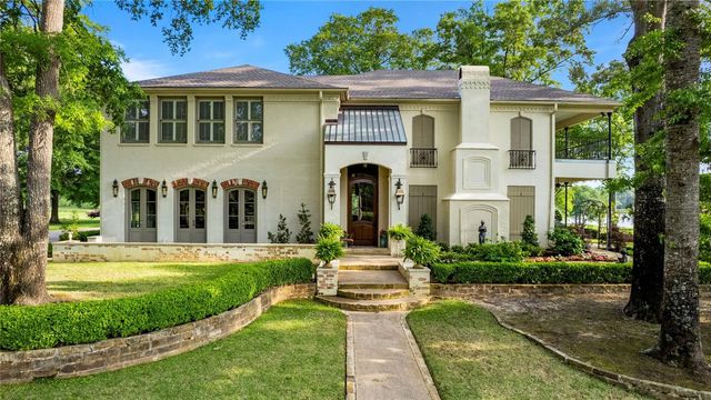 3920 Smelley Road, Longview