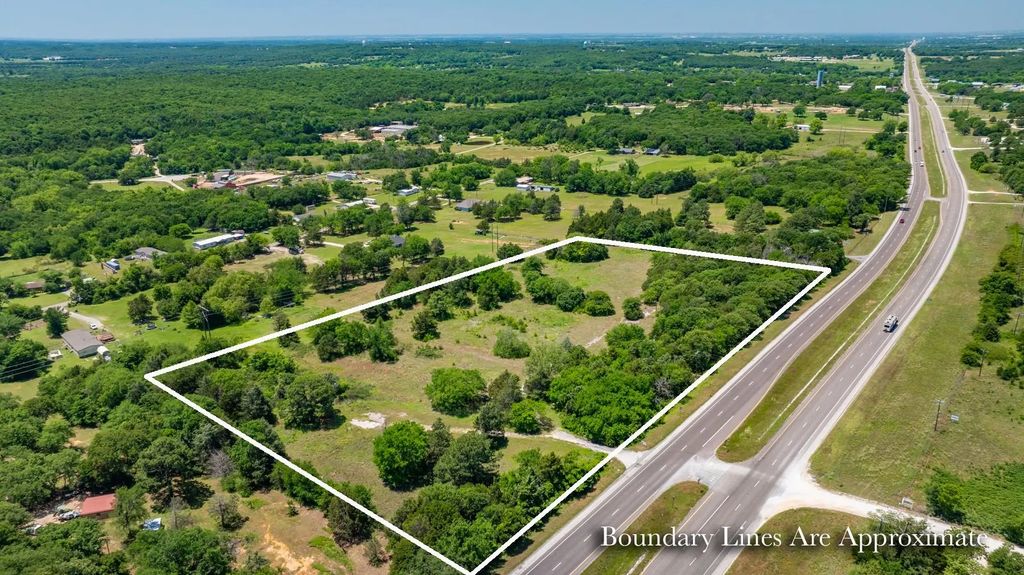 8646 S Highway 82, Gainesville