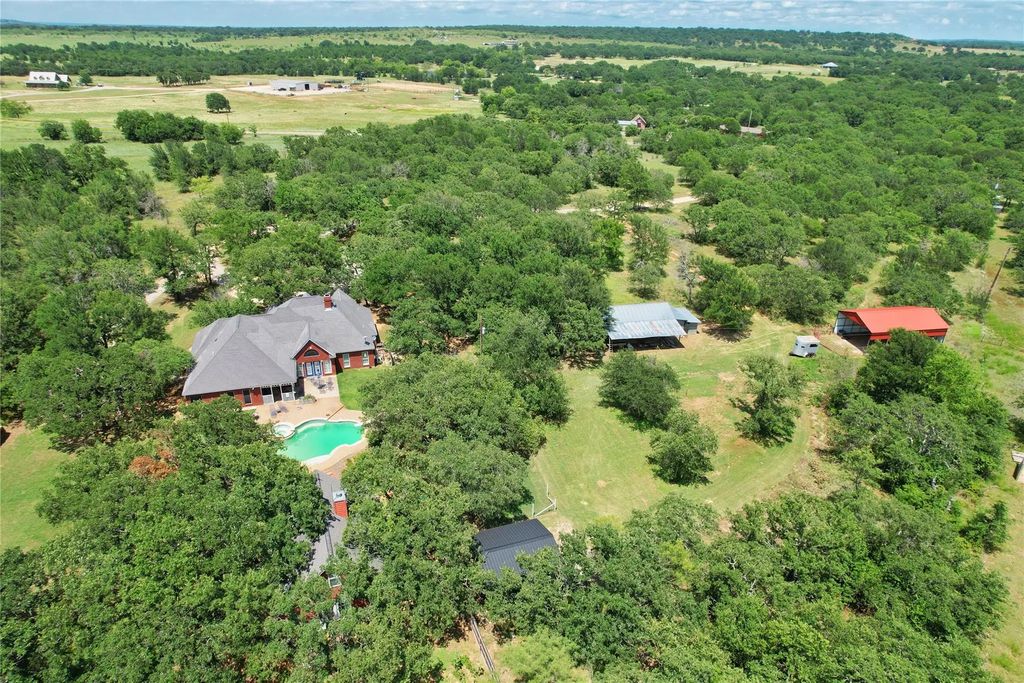 3391 Fm 2190, Jacksboro