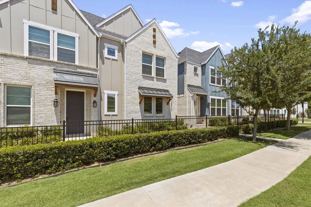 7688 Resting Mews, North Richland Hills