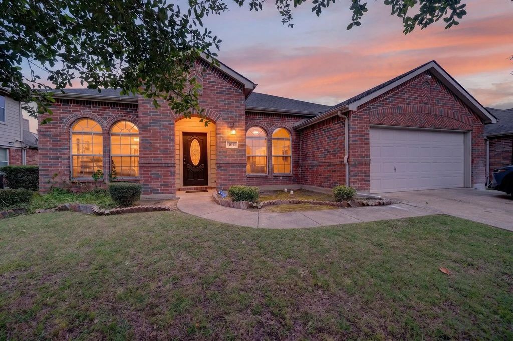 511 Chestnut Trail, Forney