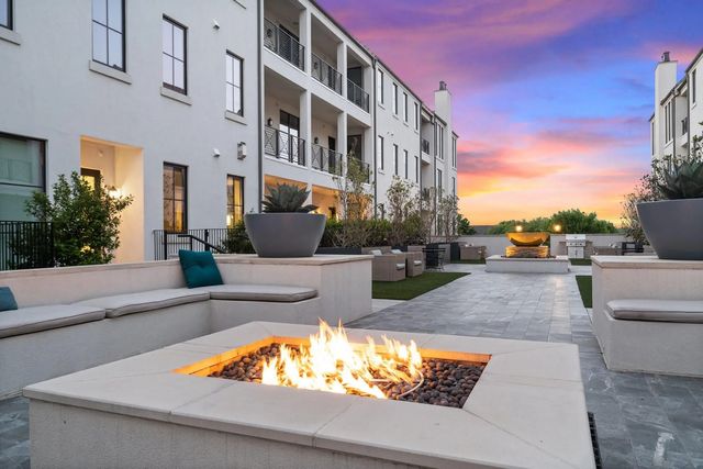 5270 Town And Country Boulevard 225, Frisco