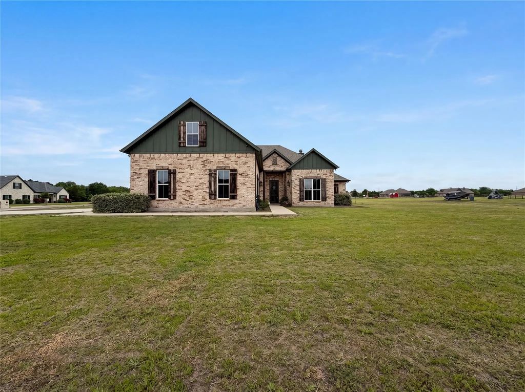 725 Cheyenne Trail, Trenton