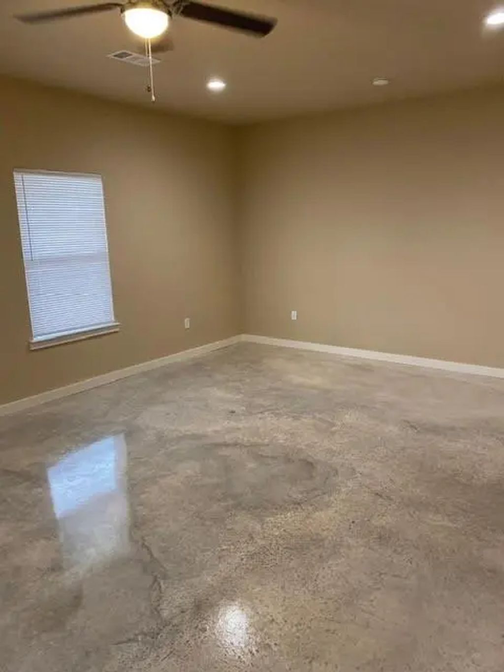 137 County Road 3351, Paradise