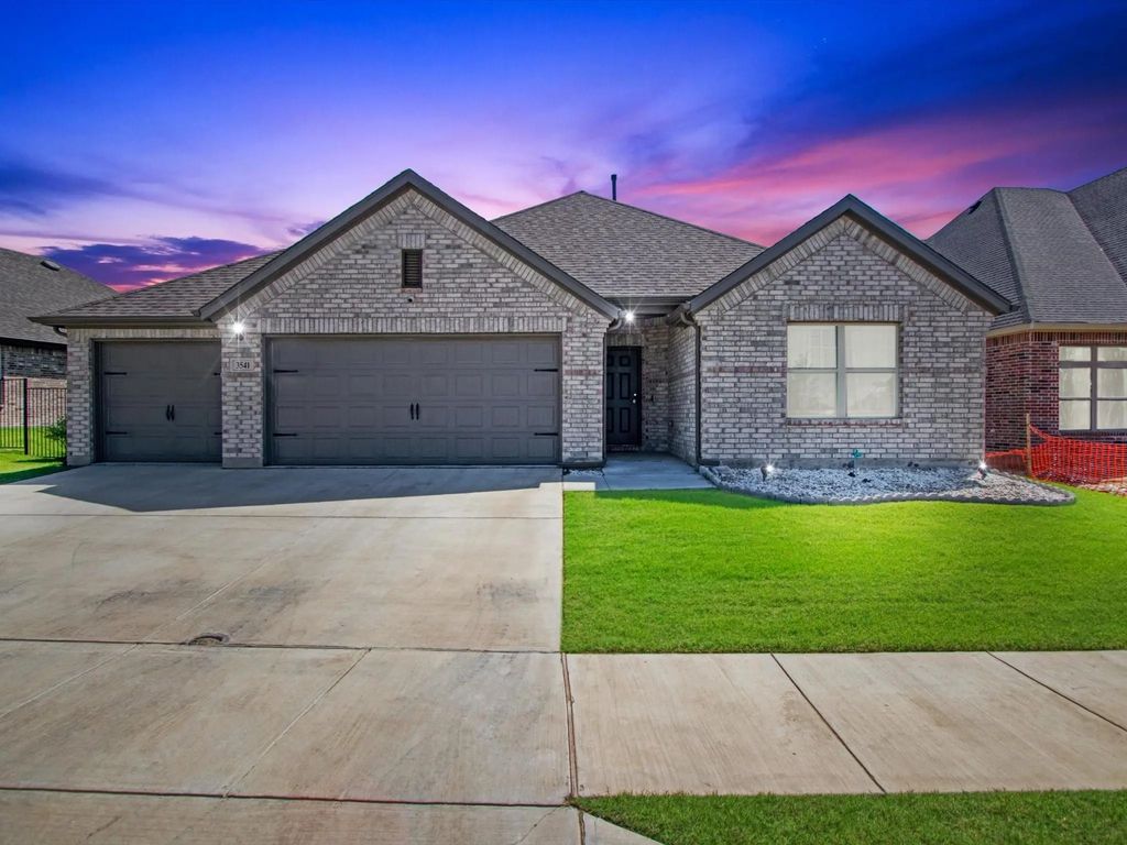 3541 Redbud Flower Trail, Prairie Ridge