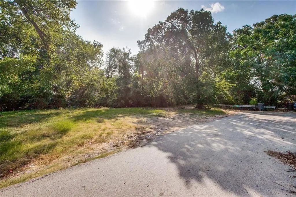 6922 Mohawk Drive, Dallas