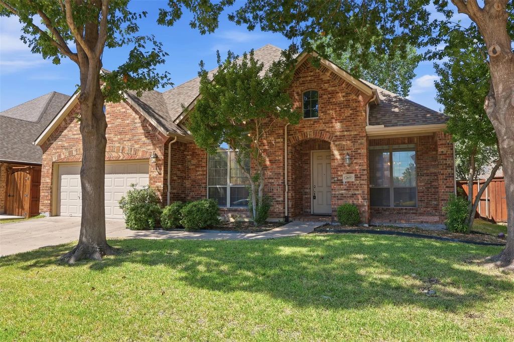 2633 Deer Hollow Drive, Little Elm