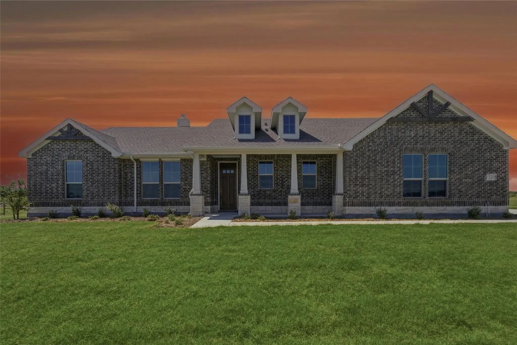 720 County Road 200, Valley View