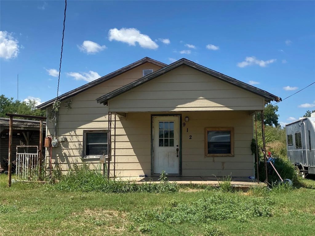 912 Taylor Avenue, Rule