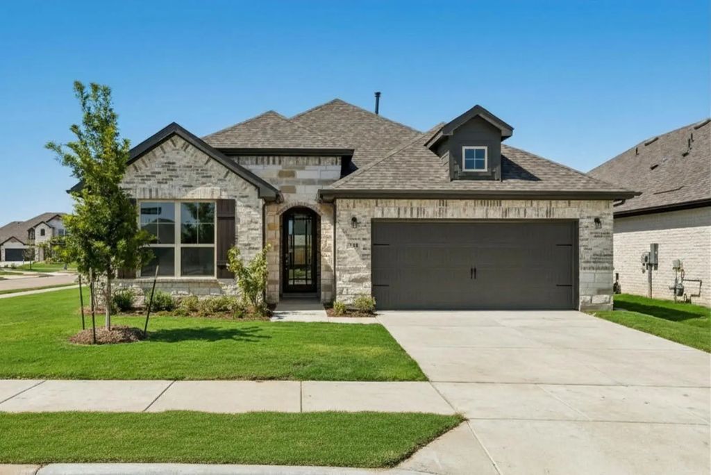 748 Grand Dale Drive, Lavon