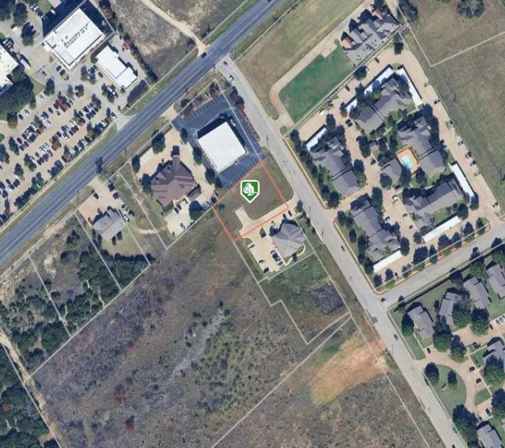 1112 N Meadows Drive, Granbury