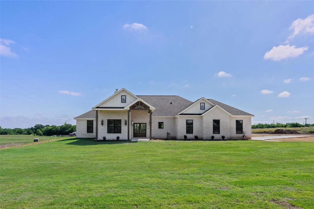 4406 Colony Road, Granbury