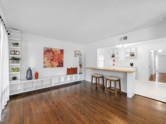 6723 Santa Anita Drive, Dallas
